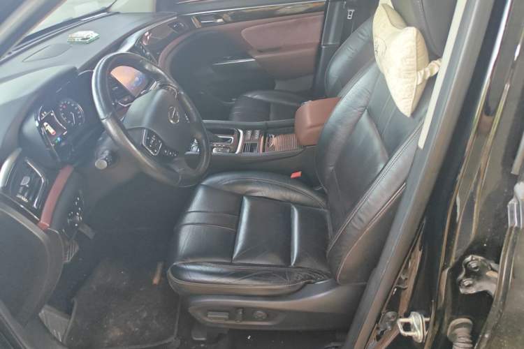 Used GAC Trumpchi GS8 2017 320T Two-Wheel Drive Luxury Smart Connectivity Version (7 Seats) Left Front Seat
