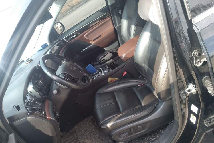 Used GAC Trumpchi GS8 2017 320T Four-Wheel Drive Luxury Smart Connectivity Version (7 Seats) Left Front Seat
