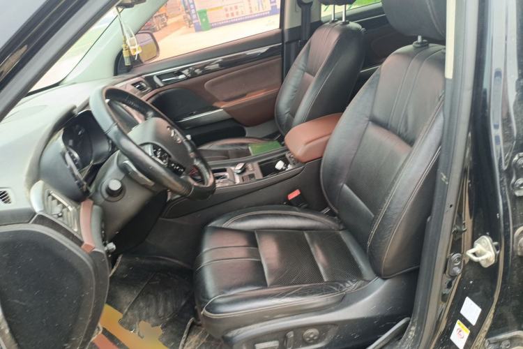 Used GAC Trumpchi GS8 2017 320T Two-Wheel Drive Luxury Smart Connectivity Version (7 Seats) Left Front Seat