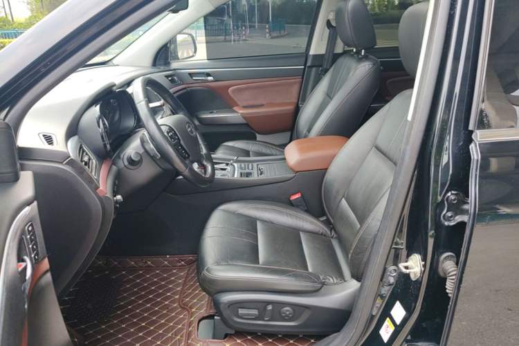 Used GAC Trumpchi GS8 2017 320T Two-Wheel Drive Luxury Smart Connectivity Version (7 Seats) Left Front Seat