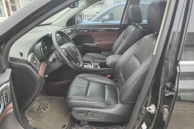 Used GAC Trumpchi GS8 2017 320T Two-Wheel Drive Luxury Smart Connectivity Version (7 Seats) Left Front Seat
