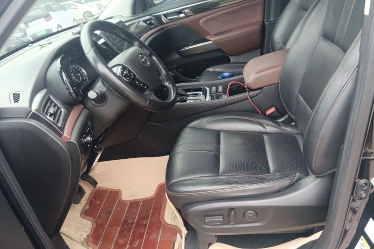 Used GAC Trumpchi GS8 2017 320T Two-Wheel Drive Luxury Smart Connectivity Version (7 Seats) Left Front Seat