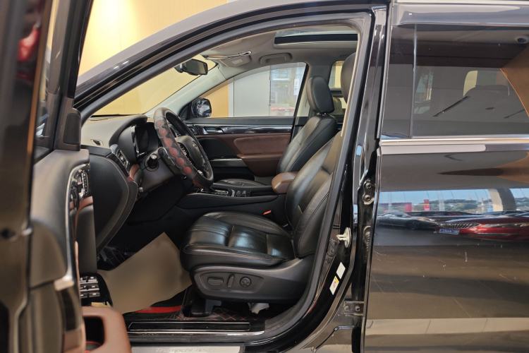Used GAC Trumpchi GS8 2017 320T Two-Wheel Drive Luxury Smart Connectivity Version (7 Seats) Left Front Seat