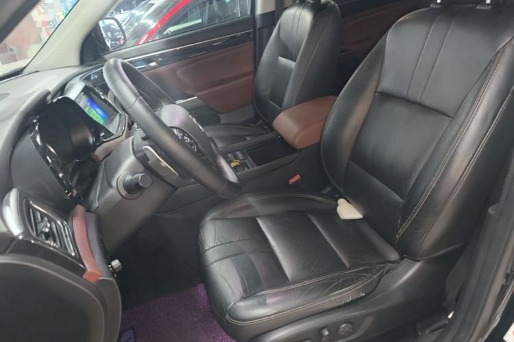 Used GAC Trumpchi GS8 2017 320T Two-Wheel Drive Luxury Edition (7 Seats) Left Front Seat