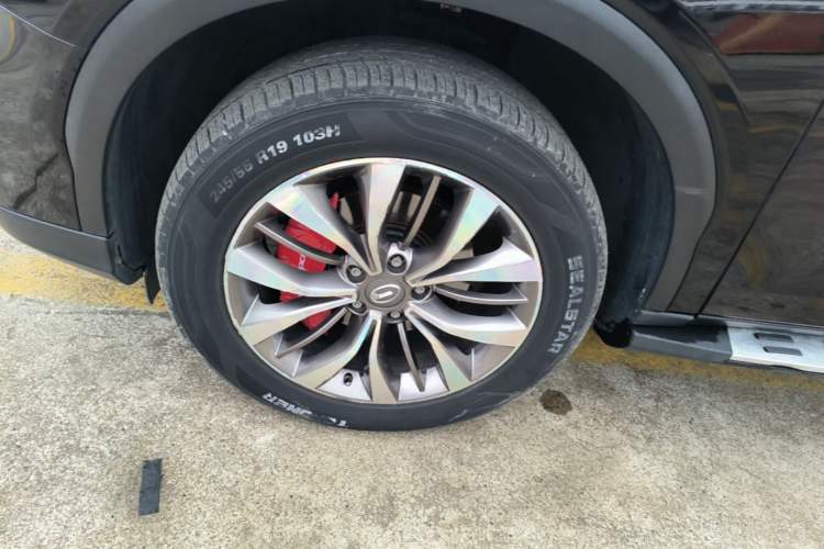 Used GAC Trumpchi GS8 2017 320T Two-Wheel Drive Luxury Smart Connectivity Version (7 Seats) Left Front Wheel Hub
