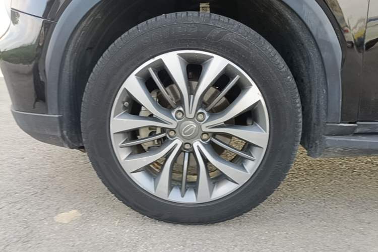 Used GAC Trumpchi GS8 2017 320T Two-Wheel Drive Luxury Smart Connectivity Version (7 Seats) Left Front Wheel Hub