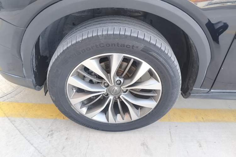 Used GAC Trumpchi GS8 2017 320T Two-Wheel Drive Luxury Smart Connectivity Version (7 Seats) Left Front Wheel Hub