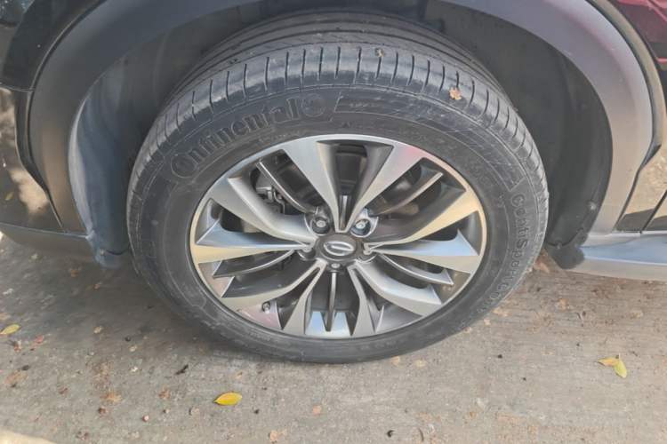 Used GAC Trumpchi GS8 2017 320T Two-Wheel Drive Luxury Smart Connectivity Version (7 Seats) Left Front Wheel Hub