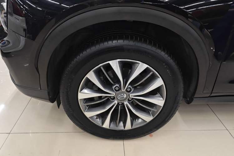 Used GAC Trumpchi GS8 2017 320T Two-Wheel Drive Luxury Smart Connectivity Version (7 Seats) Left Front Wheel Hub