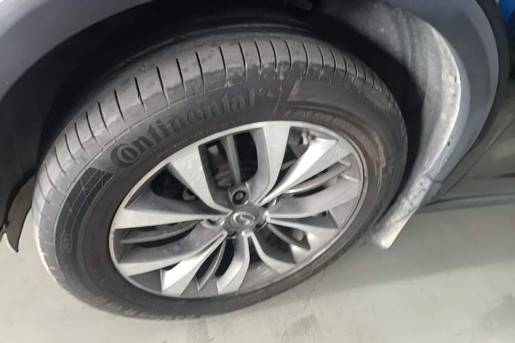 Used GAC Trumpchi GS8 2017 320T Two-Wheel Drive Luxury Smart Connectivity Version (7 Seats) Left Front Wheel Hub