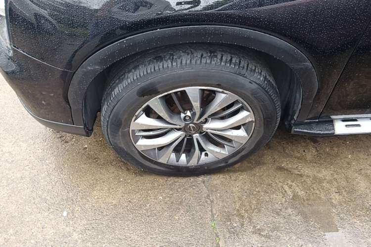 Used GAC Trumpchi GS8 2017 320T Four-Wheel Drive Luxury Smart Connectivity Version (7 Seats) Left Front Wheel Hub