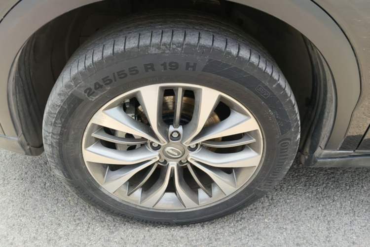 Used GAC Trumpchi GS8 2017 320T Two-Wheel Drive Luxury Smart Connectivity Version (7 Seats) Left Front Wheel Hub