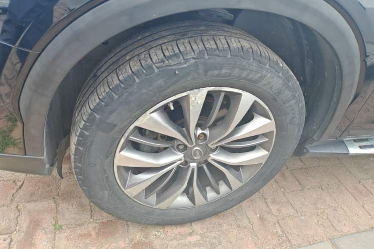 Used GAC Trumpchi GS8 2017 320T Two-Wheel Drive Luxury Smart Connectivity Version (7 Seats) Left Front Wheel Hub