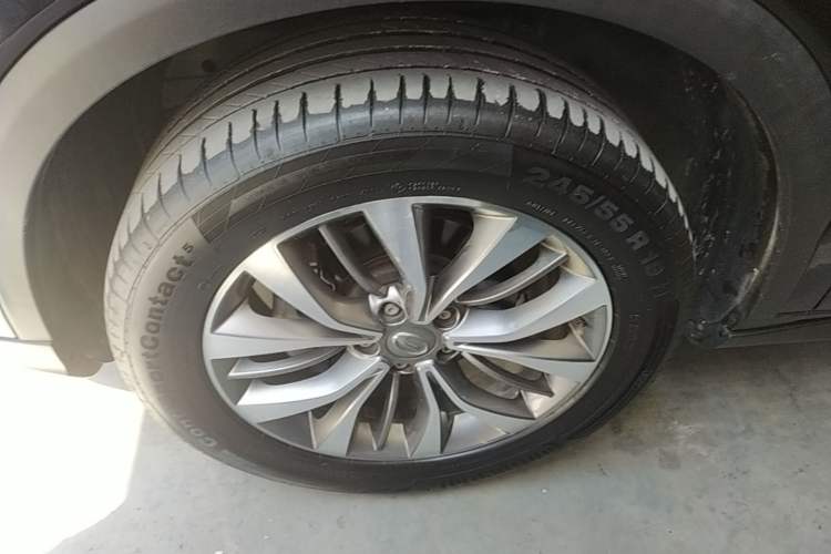 Used GAC Trumpchi GS8 2017 320T Two-Wheel Drive Luxury Smart Connectivity Version (7 Seats) Left Front Wheel Hub