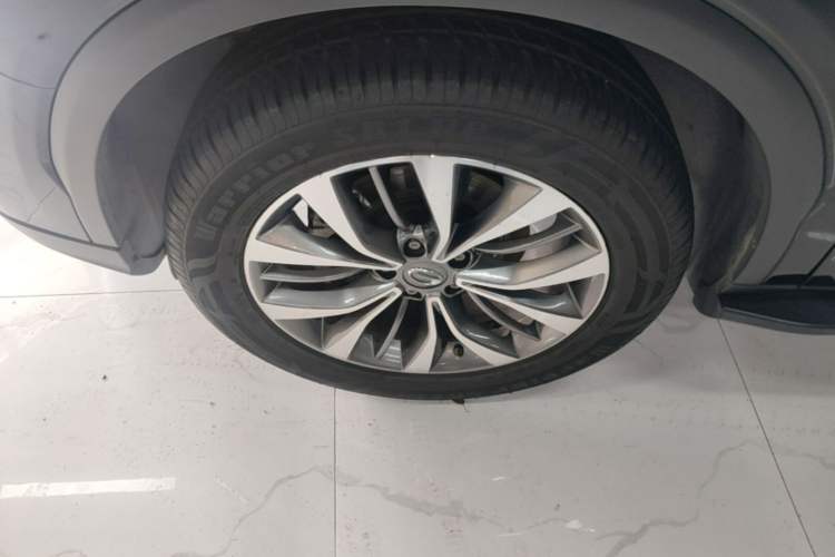 Used GAC Trumpchi GS8 2017 320T Two-Wheel Drive Luxury Smart Connectivity Version (7 Seats) Left Front Wheel Hub