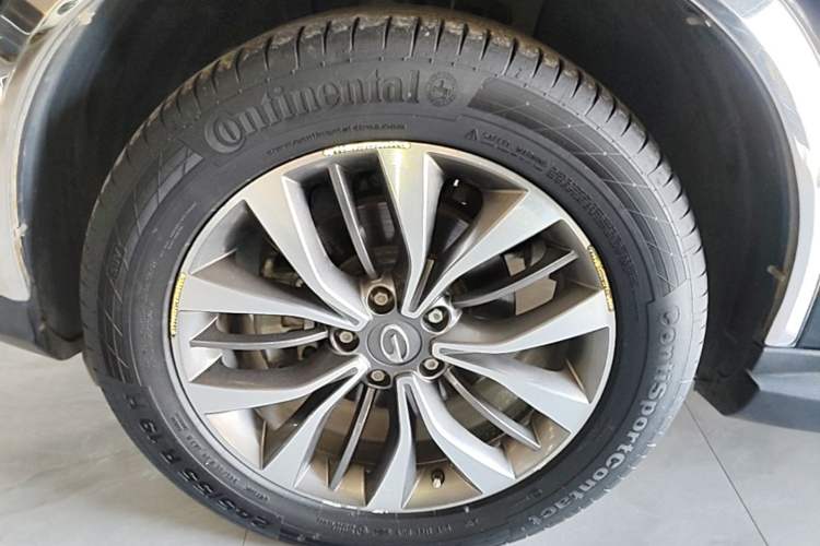 Used GAC Trumpchi GS8 2017 320T Two-Wheel Drive Luxury Smart Connectivity Version (7 Seats) Left Front Wheel Hub