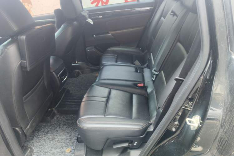 Used GAC Trumpchi GS8 2017 320T Two-Wheel Drive Luxury Smart Connectivity Version (7 Seats) Left Rear Seat