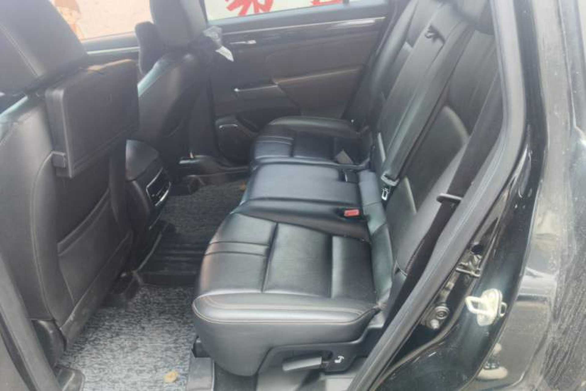 Used GAC Trumpchi GS8 2017 320T Two-Wheel Drive Luxury Smart Connectivity Version (7 Seats) Left Rear Seat
