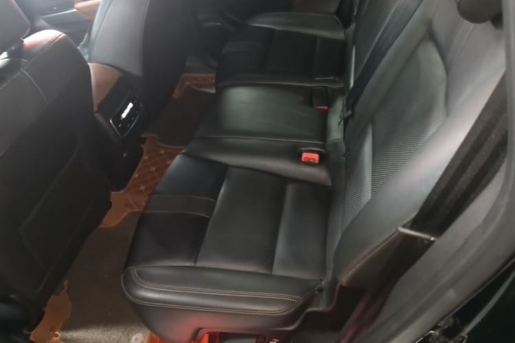 Used GAC Trumpchi GS8 2017 320T Four-Wheel Drive Luxury Smart Connectivity Version (7 Seats) Left Rear Seat