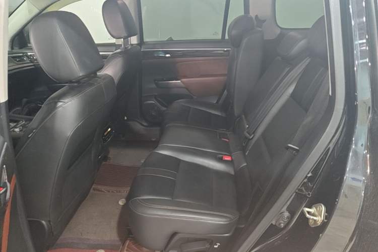 Used GAC Trumpchi GS8 2017 320T Four-Wheel Drive Luxury Smart Connectivity Version (7 Seats) Left Rear Seat
