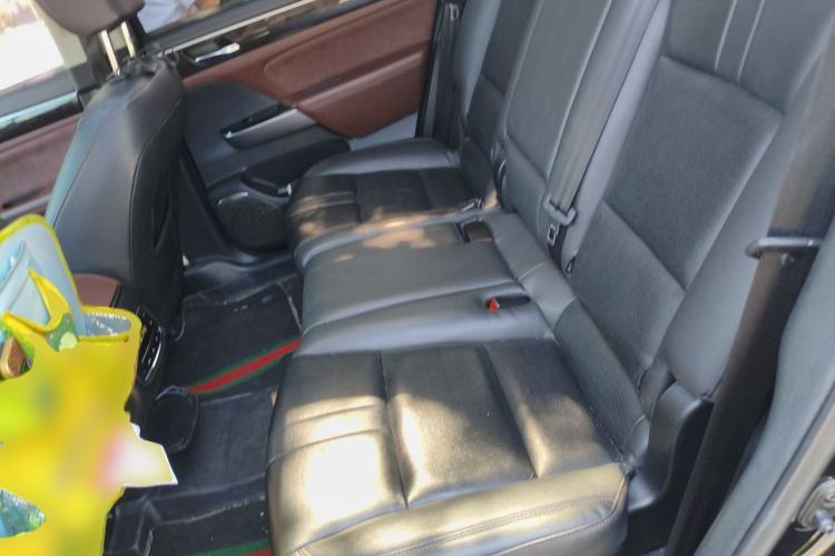 Used GAC Trumpchi GS8 2017 320T Four-Wheel Drive Luxury Smart Connectivity Version (7 Seats) Left Rear Seat