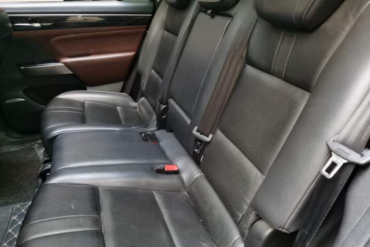 Used GAC Trumpchi GS8 2017 320T Two-Wheel Drive Luxury Edition (7 Seats) Left Rear Seat