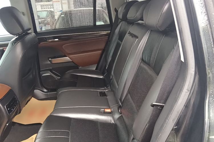 Used GAC Trumpchi GS8 2017 320T Four-Wheel Drive Luxury Smart Connectivity Version (7 Seats) Left Rear Seat