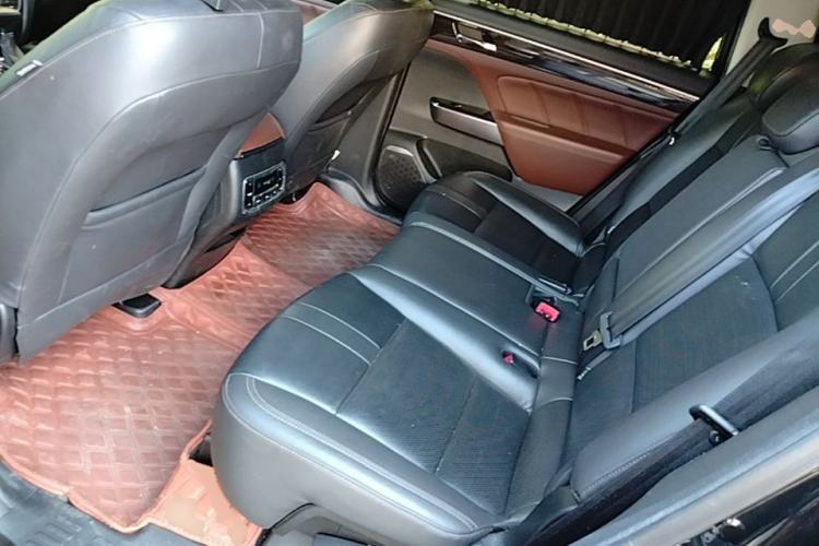 Used GAC Trumpchi GS8 2017 320T Two-Wheel Drive Luxury Edition (7 Seats) Left Rear Seat