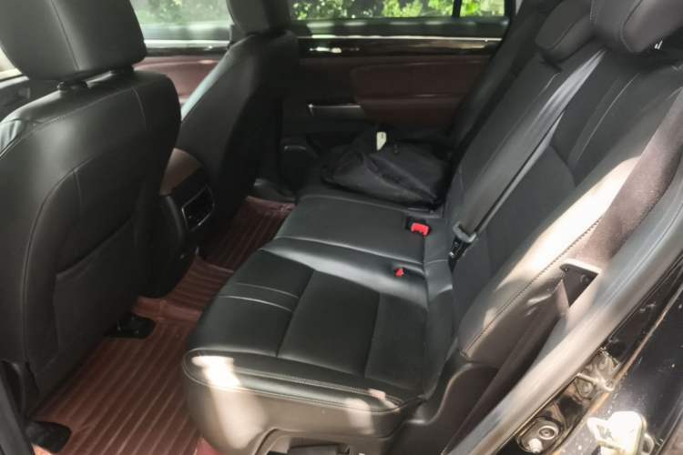 Used GAC Trumpchi GS8 2017 320T Four-Wheel Drive Luxury Smart Connectivity Version (7 Seats) Left Rear Seat