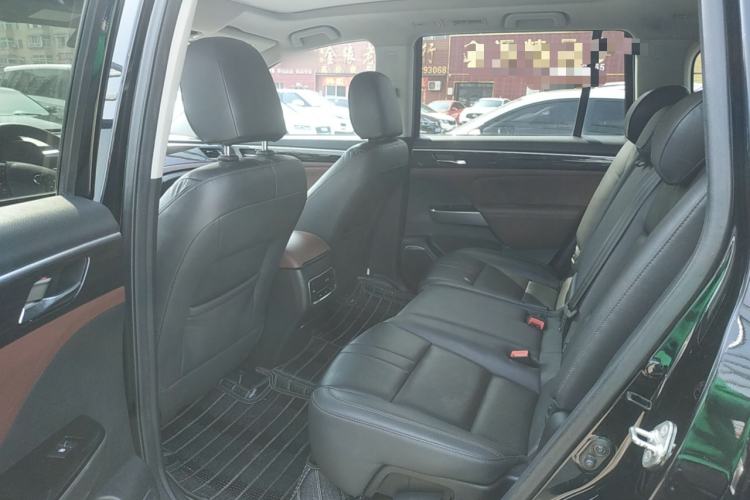 Used GAC Trumpchi GS8 2017 320T Four-Wheel Drive Luxury Smart Connectivity Version (7 Seats) Left Rear Seat