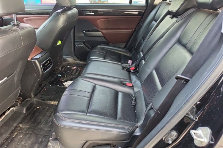 Used GAC Trumpchi GS8 2017 320T Two-Wheel Drive Luxury Smart Connectivity Version (7 Seats) Left Rear Seat