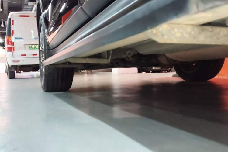 Used GAC Trumpchi GS8 2017 320T Two-Wheel Drive Prestige Version (7 Seats) Left Side Sill