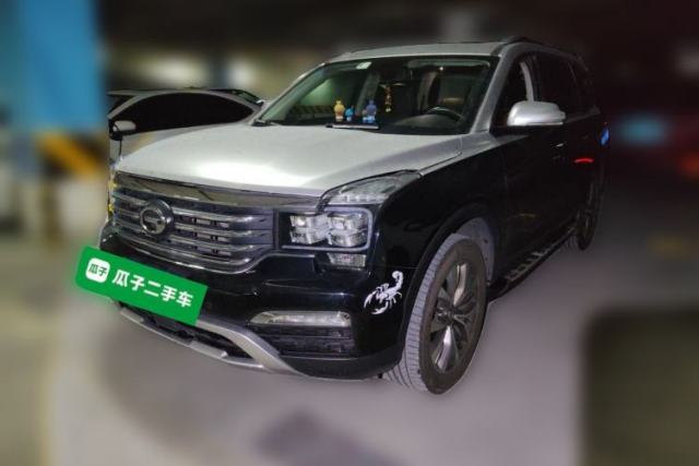 Ojetý GAC Trumpchi GS8 2017 320T Two-Wheel Drive Luxury Smart Connectivity Version (7 Seats)