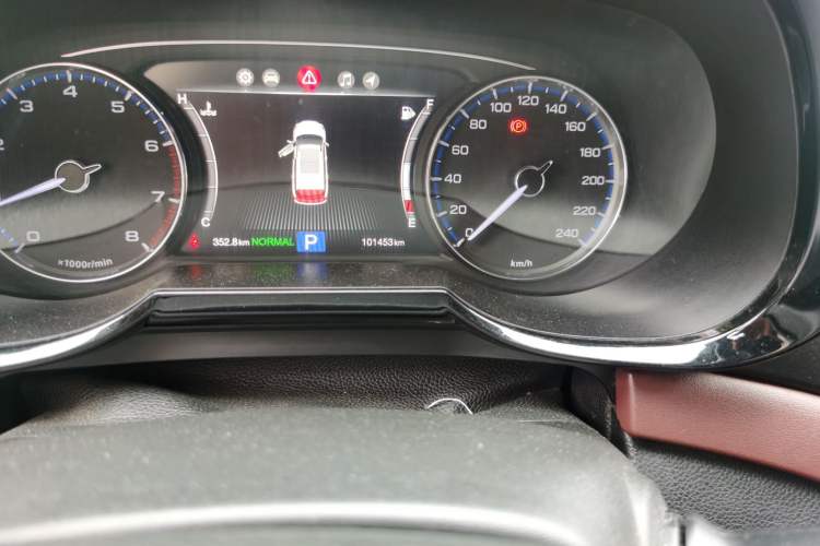 Used GAC Trumpchi GS8 2017 320T Two-Wheel Drive Luxury Smart Connectivity Version (7 Seats) Odometer Close Up
