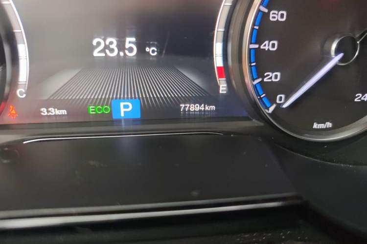 Used GAC Trumpchi GS8 2017 320T Two-Wheel Drive Luxury Smart Connectivity Version (7 Seats) Odometer Close Up