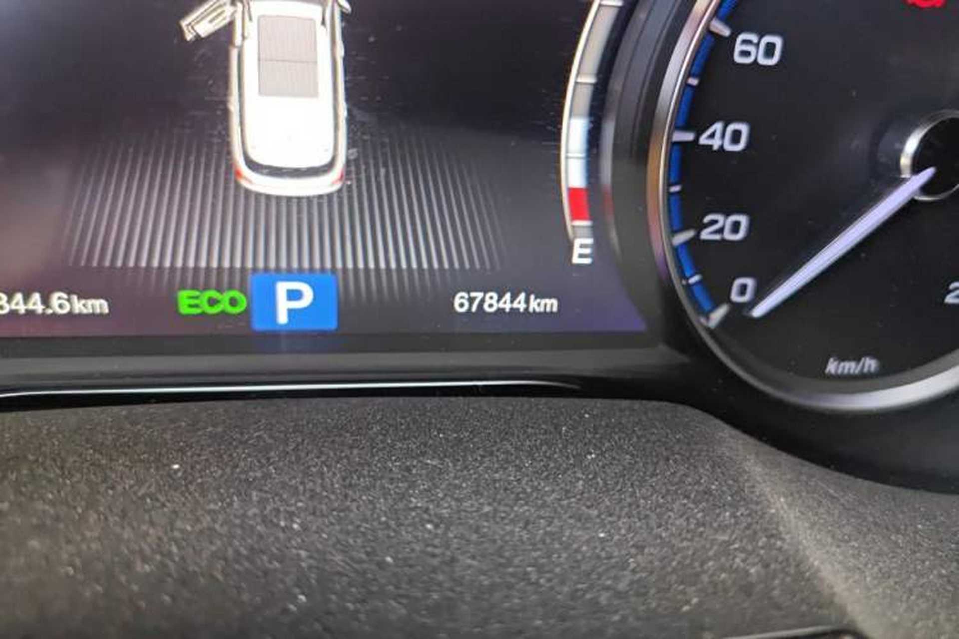 Used GAC Trumpchi GS8 2017 320T Two-Wheel Drive Luxury Smart Connectivity Version (7 Seats) Odometer Close Up