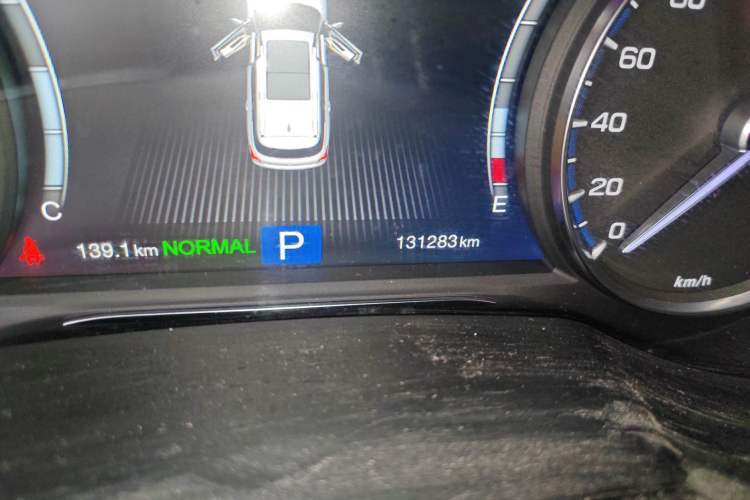 Used GAC Trumpchi GS8 2017 320T Two-Wheel Drive Luxury Smart Connectivity Version (7 Seats) Odometer Close Up