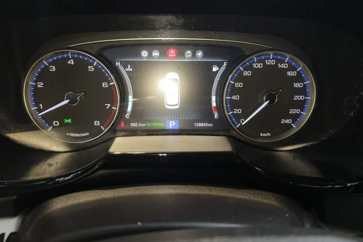 Used GAC Trumpchi GS8 2017 320T Two-Wheel Drive Luxury Smart Connectivity Version (7 Seats) Odometer Close Up