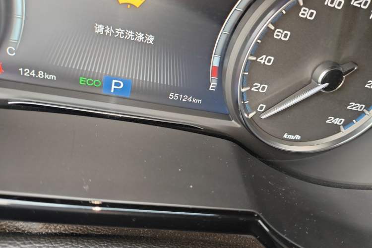 Used GAC Trumpchi GS8 2017 320T Two-Wheel Drive Luxury Smart Connectivity Version (7 Seats) Odometer Close Up