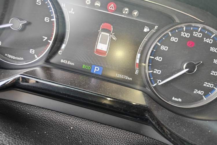 Used GAC Trumpchi GS8 2017 320T Two-Wheel Drive Luxury Smart Connectivity Version (7 Seats) Odometer Close Up