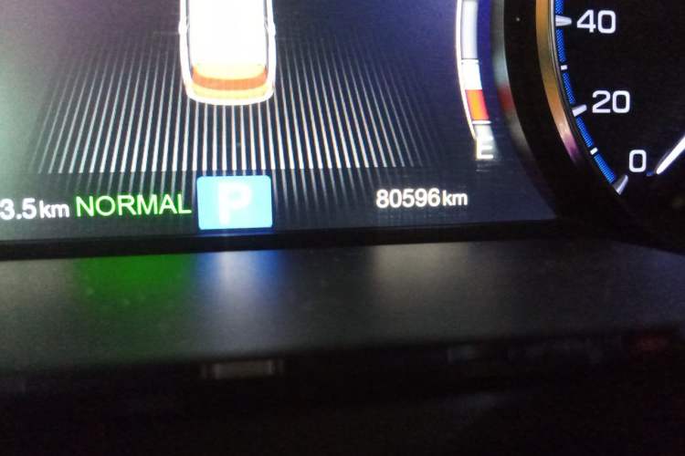 Used GAC Trumpchi GS8 2017 320T Two-Wheel Drive Luxury Smart Connectivity Version (7 Seats) Odometer Close Up