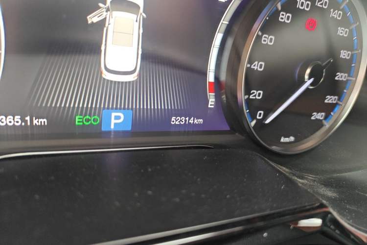 Used GAC Trumpchi GS8 2017 320T Four-Wheel Drive Luxury Smart Connectivity Version (7 Seats) Odometer Close Up