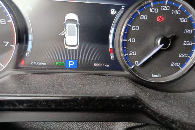 Used GAC Trumpchi GS8 2017 320T Two-Wheel Drive Luxury Smart Connectivity Version (7 Seats) Odometer Close Up