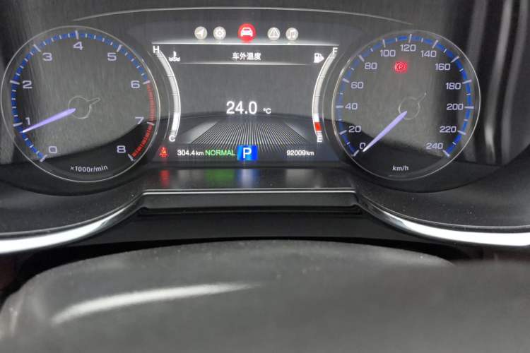 Used GAC Trumpchi GS8 2017 320T Two-Wheel Drive Luxury Smart Connectivity Version (7 Seats) Odometer Close Up