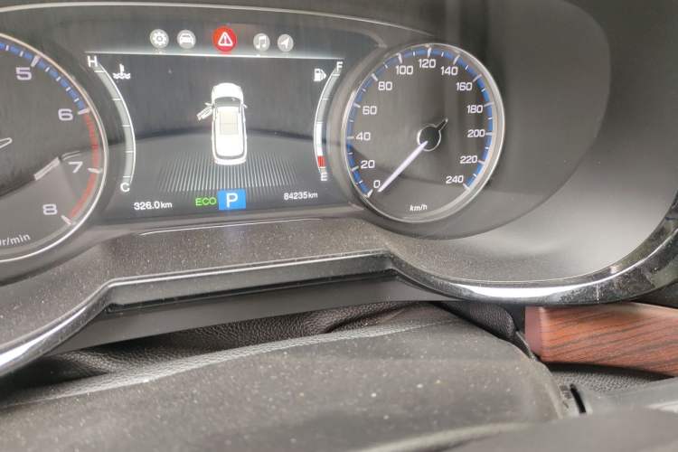 Used GAC Trumpchi GS8 2017 320T Two-Wheel Drive Luxury Smart Connectivity Version (7 Seats) Odometer Close Up