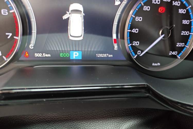 Used GAC Trumpchi GS8 2017 320T Two-Wheel Drive Luxury Smart Connectivity Version (7 Seats) Odometer Close Up