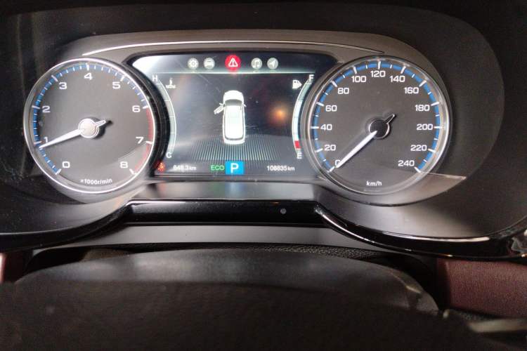 Used GAC Trumpchi GS8 2017 320T Two-Wheel Drive Luxury Smart Connectivity Version (7 Seats) Odometer Close Up