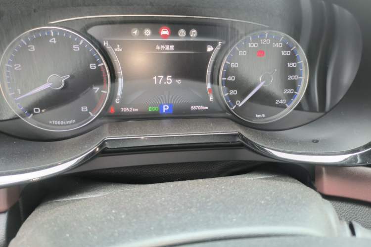 Used GAC Trumpchi GS8 2017 320T Four-Wheel Drive Luxury Smart Connectivity Version (7 Seats) Odometer Close Up