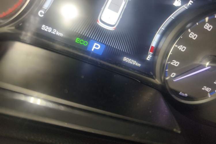 Used GAC Trumpchi GS8 2017 320T Two-Wheel Drive Luxury Smart Connectivity Version (7 Seats) Odometer Close Up