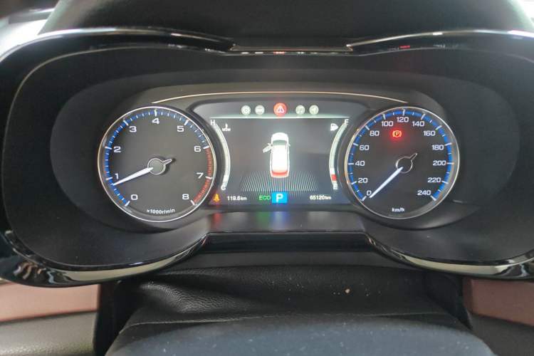 Used GAC Trumpchi GS8 2017 320T Two-Wheel Drive Luxury Smart Connectivity Version (7 Seats) Odometer Close Up